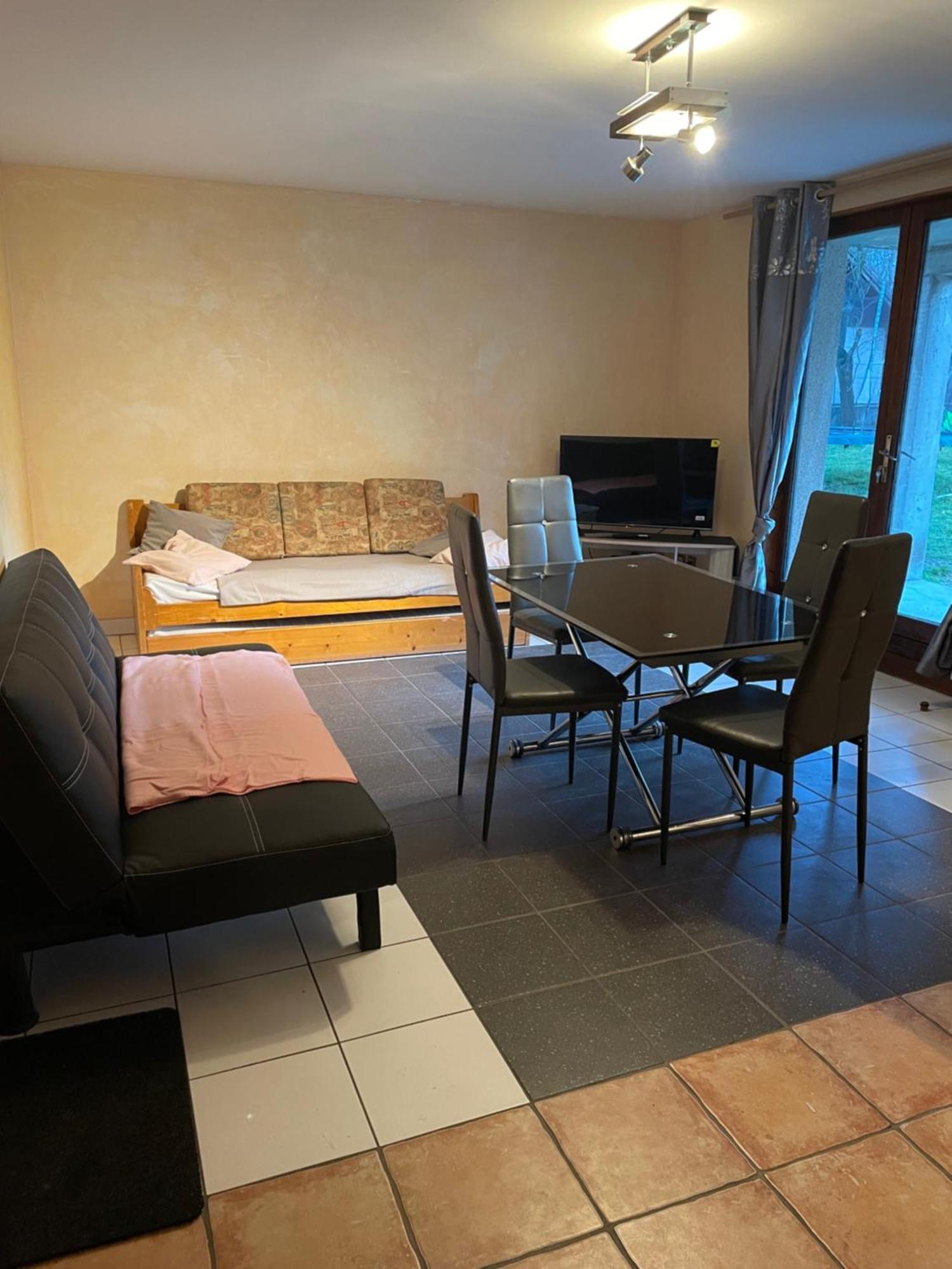 Apartment Au Pied De La Vallee